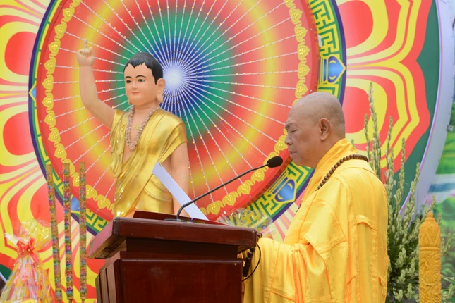 Hòa thượng Thích Từ Nghiêm tuyên đọc Diễn văn Phật đản Phật lịch 2568 Hòa thượng Thích Từ Nghiêm tuyên đọc Diễn văn Phật đản Phật lịch 2568