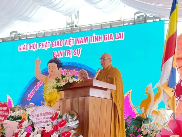 Hòa thượng Thích Thông Đạt tuyên đọc Thông điệp Phật đản Phật lịch 2568 Hòa thượng Thích Thông Đạt tuyên đọc Thông điệp Phật đản Phật lịch 2568