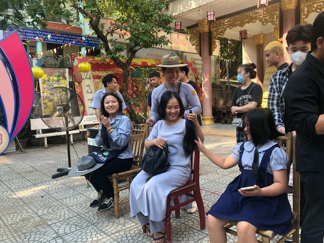 Niềm hoan hỷ khi được tham gia hiến tóc