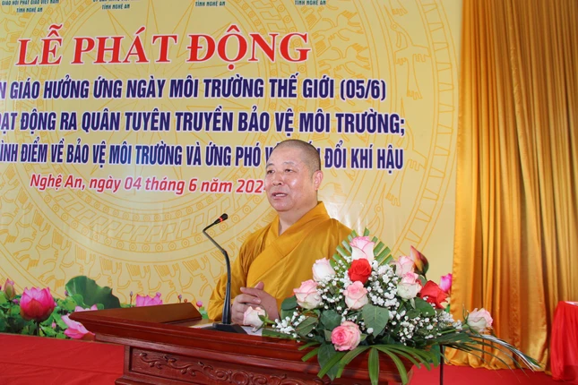 Hòa thượng Thích Thọ Lạc phát biểu tại buổi lễ