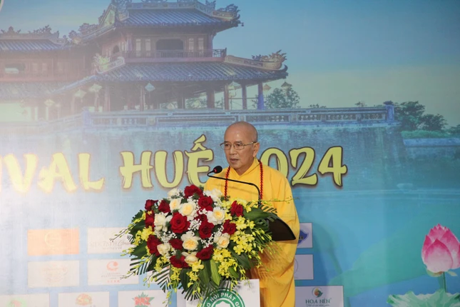 Hòa thượng Thích Khế Chơn phát biểu Hòa thượng Thích Khế Chơn phát biểu