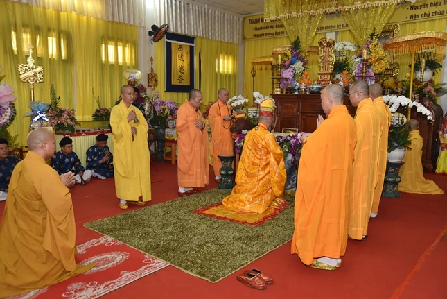 Khóa lễ cung tiến Giác linh