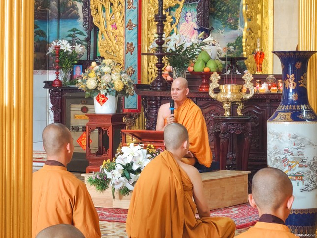 Thời pháp thoại của Thượng tọa Giác Nhuận Thời pháp thoại của Thượng tọa Giác Nhuận