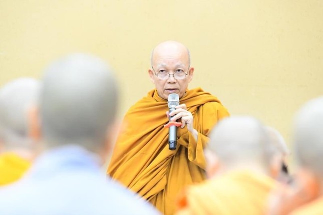 Hòa thượng Thích Minh Thành báo cáo về tiến độ phiên dịch Tam tạng Thánh điển Phật giáo Việt Nam Hòa thượng Thích Minh Thành báo cáo về tiến độ phiên dịch Tam tạng Thánh điển Phật giáo Việt Nam