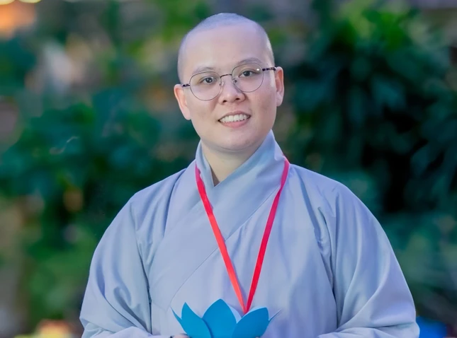 Sư cô Thích nữ Diệu Phúc Sư cô Thích nữ Diệu Phúc