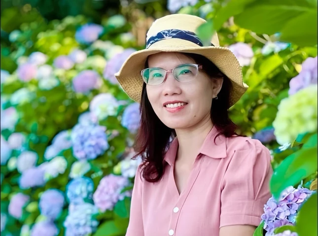 Tác giả Nhất Chi Mai Tác giả Nhất Chi Mai