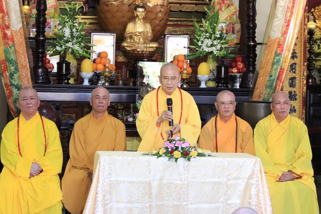 Hòa thượng Thích Khế Chơn sách tấn chư hành giả an cư tại các trú xứ Ni