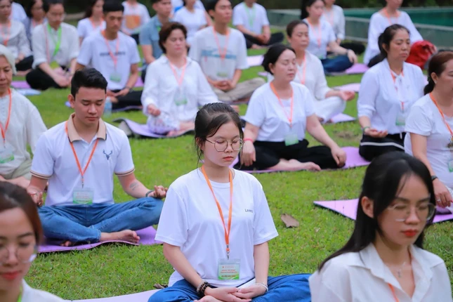 Tìm đến Phật giáo để kiến tạo hạnh phúc là nhu cầu của nhiều tri thức trẻ - Ảnh: Trung Thắng