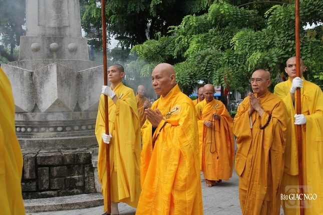 Trưởng lão Hòa thượng Thích Giác Quang...