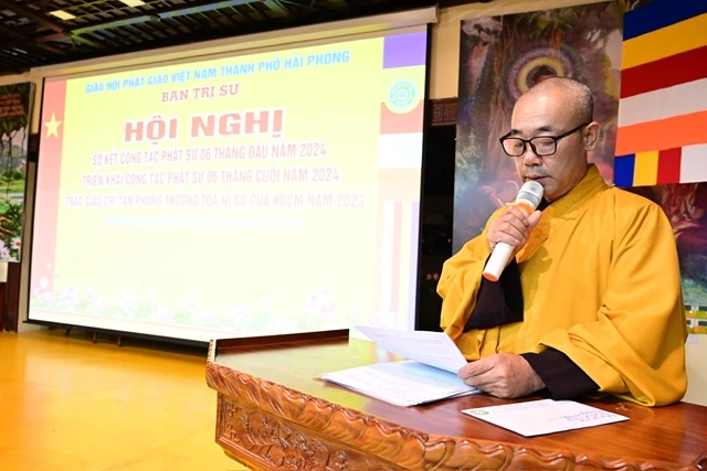 Thượng tọa Thích Bản Điền báo cáo sơ kết