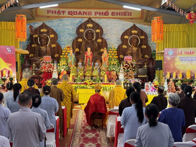 Quang cảnh buổi lễ