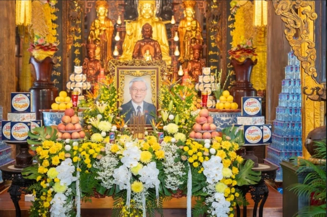 Di ảnh Tổng Bí thư Nguyễn Phú Trọng tại chùa Đại Bi (TP.Thanh Hóa) Di ảnh Tổng Bí thư Nguyễn Phú Trọng tại chùa Đại Bi (TP.Thanh Hóa)