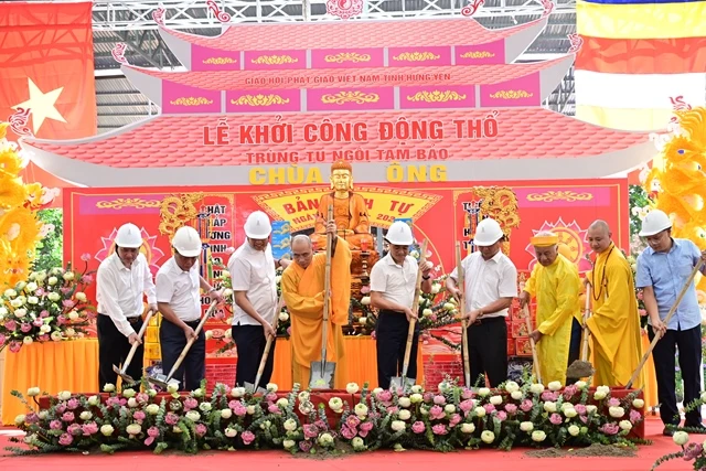 Chính thức động thổ khởi công trùng tu ngôi Tam bảo chùa Ông