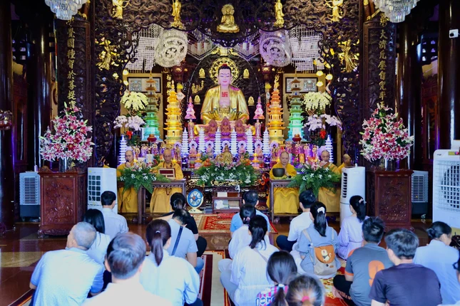 Quang cảnh buổi lễ