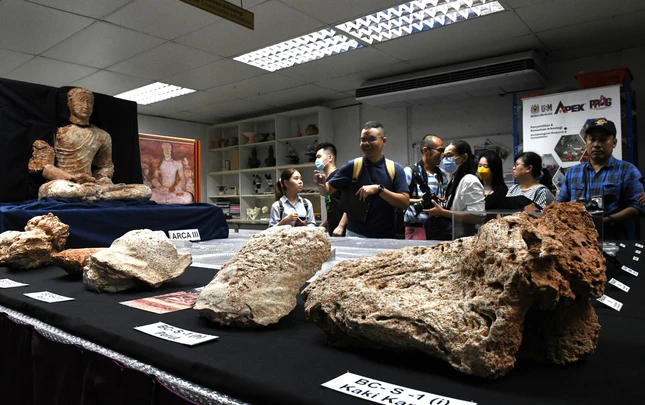 Các di tích đã được chuyển từ Bukit Choras đến phòng thí nghiệm của PPAG USM để thực hiện công tác bảo tồn