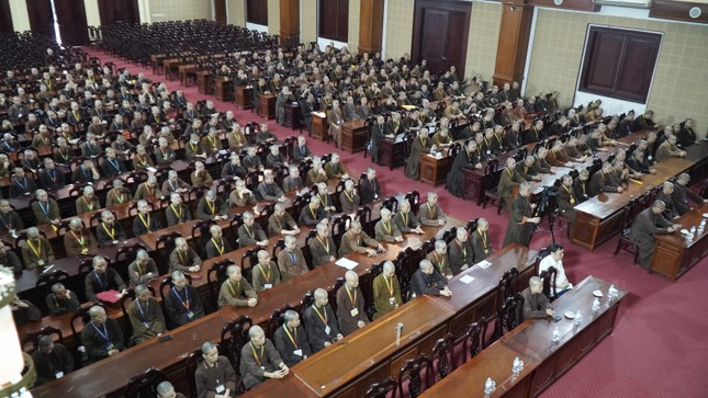 Hơn 600 Tăng Ni sinh tham dự Hơn 600 Tăng Ni sinh tham dự