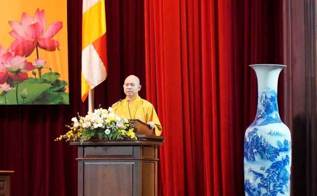 Thượng tọa Thích Đức Thiện phát biểu Thượng tọa Thích Đức Thiện phát biểu