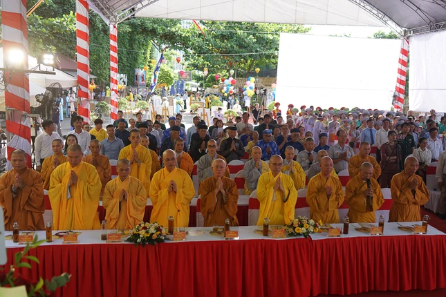 Niệm Phật cầu gia hộ