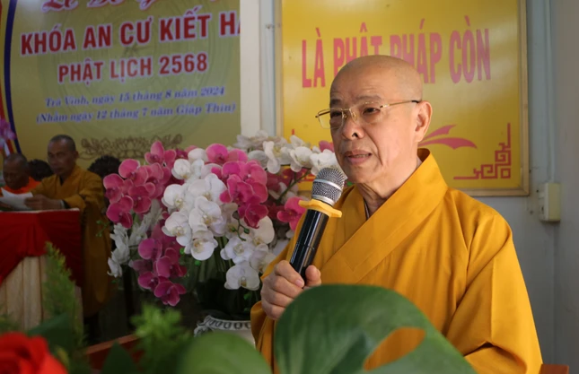 Hòa thượng Thích Trí Minh phát biểu khai mạc