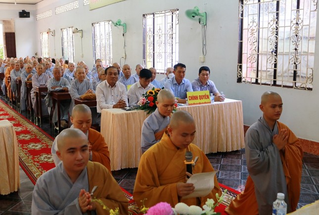 Tỳ-kheo Thích Trung Thiện đại diện chư hành giả an cư dâng lời tác bạch Tỳ-kheo Thích Trung Thiện đại diện chư hành giả an cư dâng lời tác bạch