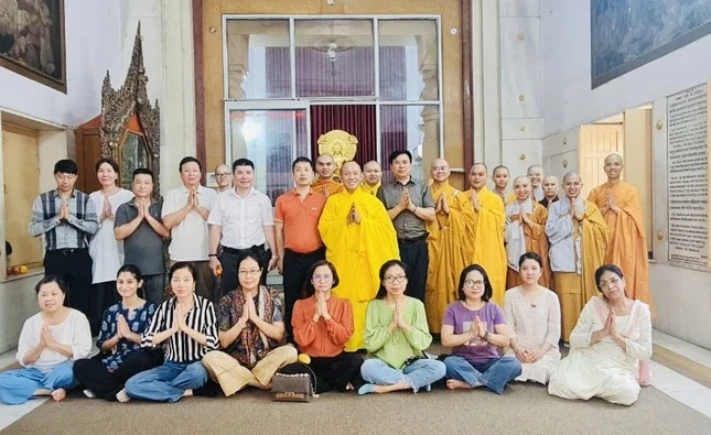 Lưu niệm sau buổi lễ