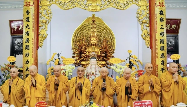 Niệm Phật cầu gia hộ