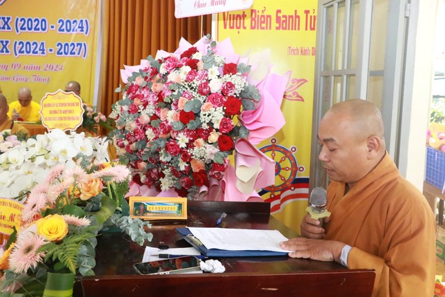 Đại đức Thích Huệ Phát báo cáo kết quả đào tạo