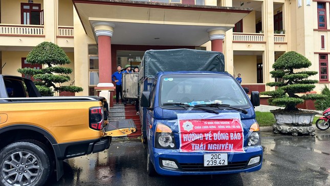 Những chuyến xe chở quà hướng về đồng bào Thái Nguyên