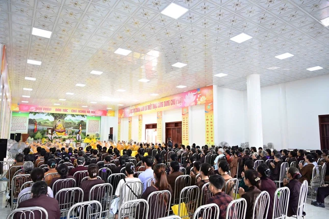 Quang cảnh buổi lễ