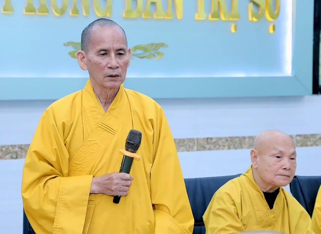 Hòa thượng Thích Thiện Thống đúc kết phiên họp