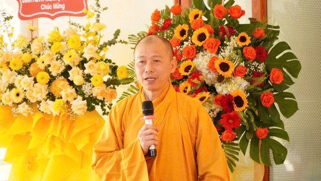 Thượng tọa Thích Minh Nhẫn phát biểu