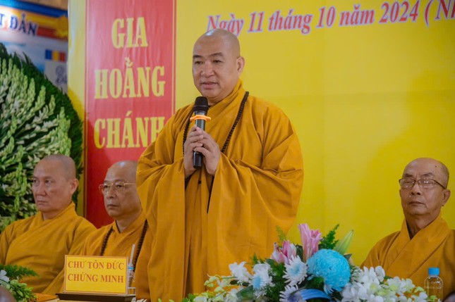 Thượng tọa Thích Phước Nguyên ban huấn từ Thượng tọa Thích Phước Nguyên ban huấn từ