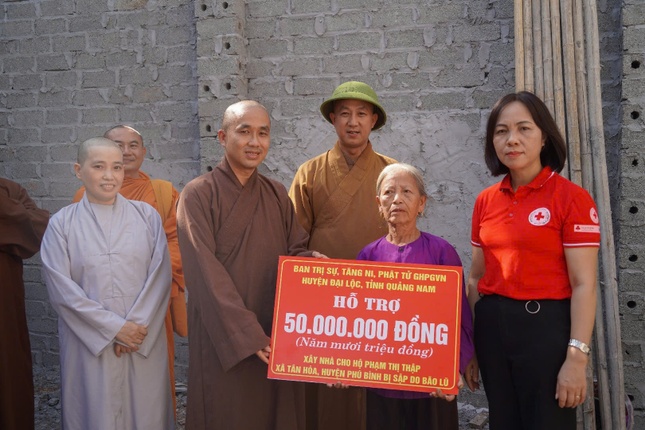 Ban Trị sự Phật giáo H.Đại Lộc hỗ trợ 50 triệu đồng xây nhà cho cụ bà Phạm Thị Thập tại xã Tân Hòa, H.Phú Bình Ban Trị sự Phật giáo H.Đại Lộc hỗ trợ 50 triệu đồng xây nhà cho cụ bà Phạm Thị Thập tại xã Tân Hòa, H.Phú Bình
