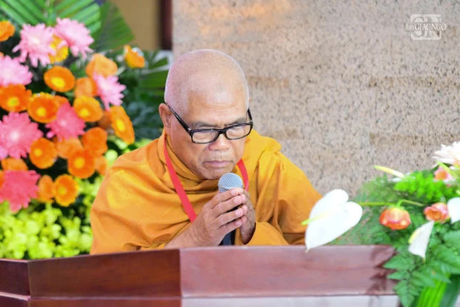 Hòa thượng Thích Giác Toàn phát biểu khai mạc