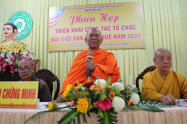 Hòa thượng Thạch Sok Xane ban đạo từ Hòa thượng Thạch Sok Xane ban đạo từ