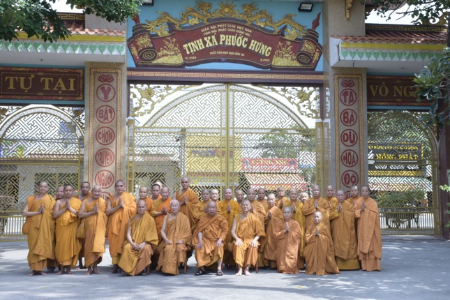 Lưu niệm tại khóa tu