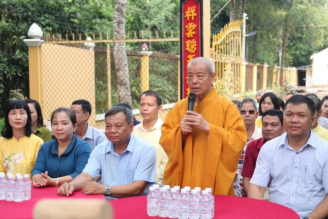 Hòa thượng Thích Trí Minh phát biểu