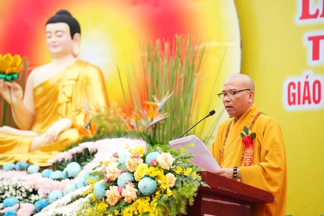 Thượng tọa Thích Quảng Truyền phát biểu khai mạc