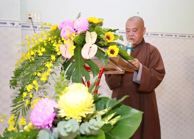 Thượng tọa Thích Từ Trí phát biểu cảm tạ Thượng tọa Thích Từ Trí phát biểu cảm tạ