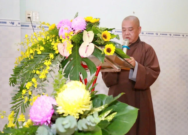 Thượng tọa Thích Từ Trí phát biểu cảm tạ Thượng tọa Thích Từ Trí phát biểu cảm tạ