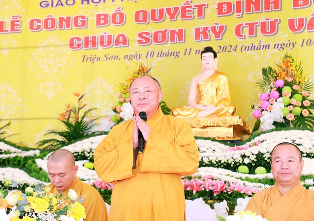 Thượng tọa Thích Tâm Định ban đạo từ Thượng tọa Thích Tâm Định ban đạo từ