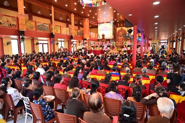 Quang cảnh buổi lễ Quang cảnh buổi lễ