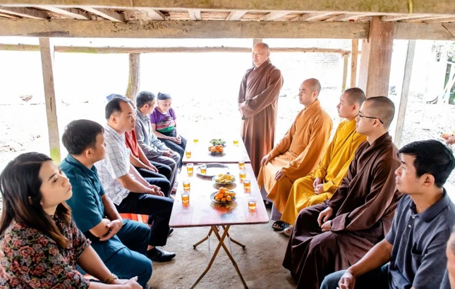 Thượng tọa Thích Tâm Định phát biểu