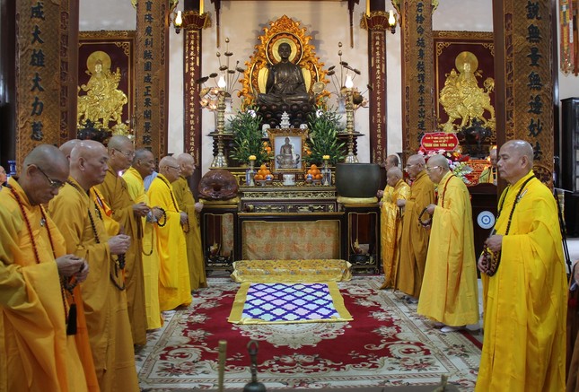 Khóa lễ tưởng niệm được tổ chức tại tổ đình Từ Đàm Khóa lễ tưởng niệm được tổ chức tại tổ đình Từ Đàm