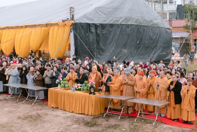 Thanh Hóa: Lễ rót đồng đúc đại hồng chung chùa Vĩnh Yên ảnh 3 Thanh Hóa: Lễ rót đồng đúc đại hồng chung chùa Vĩnh Yên ảnh 3