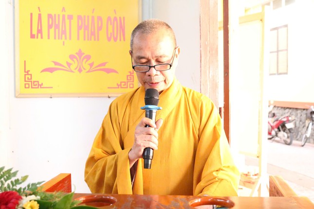 Hòa thượng Thích Huệ Pháp phát biểu khai mạc