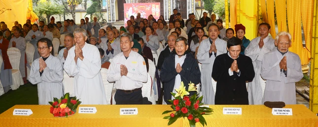 Niệm Phật cầu gia hộ