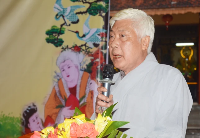 Cư sĩ Như Vạn Nguyễn Trung Thông phát biểu khai mạc
