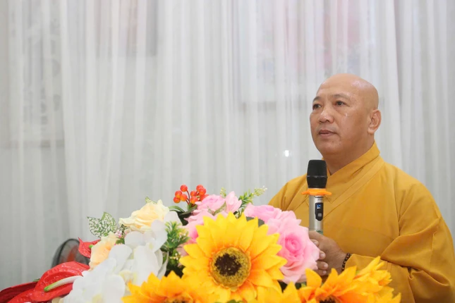 Thượng tọa Thích Giác Nguyên phát biểu khai mạc Thượng tọa Thích Giác Nguyên phát biểu khai mạc