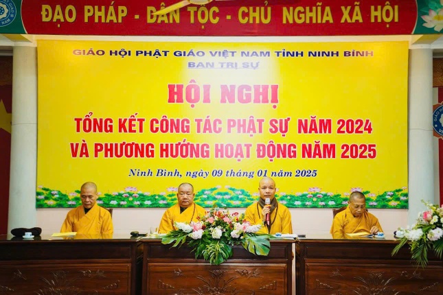 Thượng tọa Thích Minh Quang phát biểu